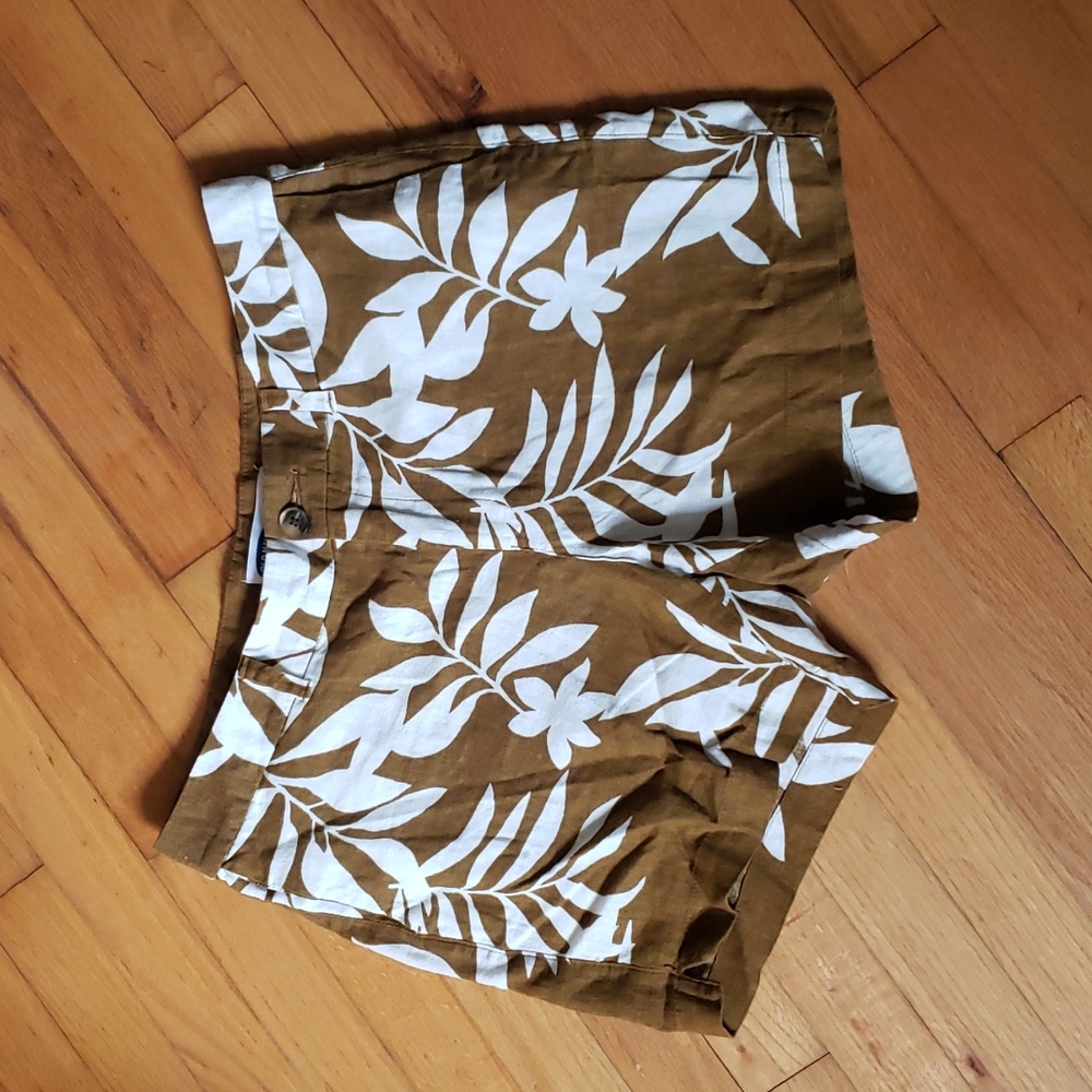 Old Navy Tropical Linen Everyday Shorts